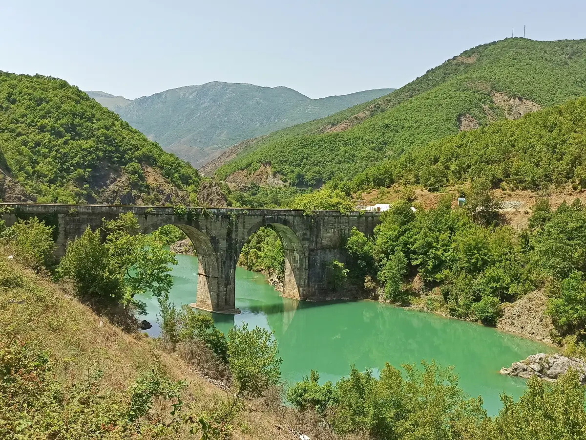 foreign company own land albania