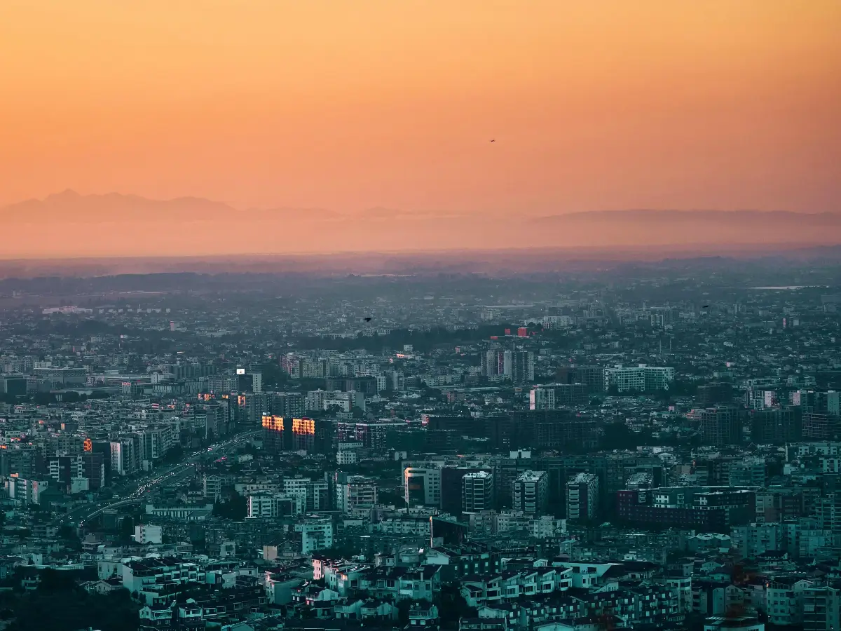 how long do i have to live in albania to get permanent residency